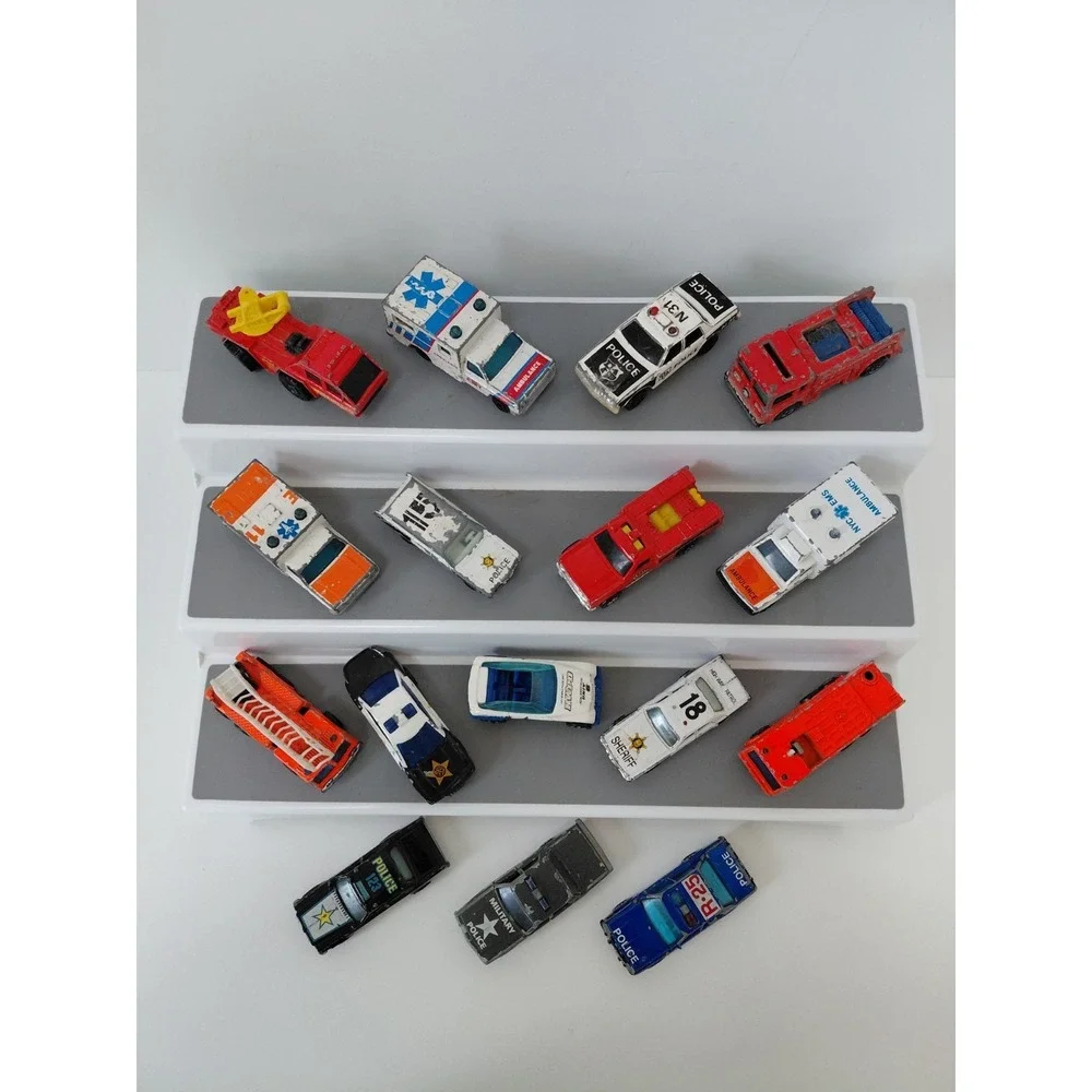 LOT‎ of 16 Variety Die Cast Cars EMS Police Fire Vehicles 70s - 90s